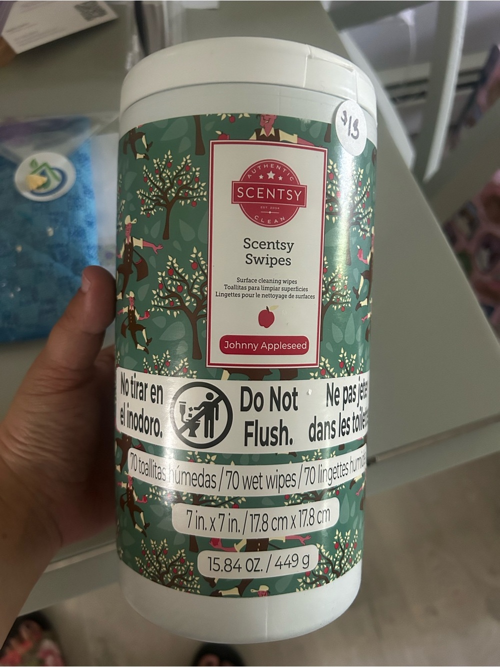 Scentsy Johnny Appleseed Scentsy Swipes - Green
